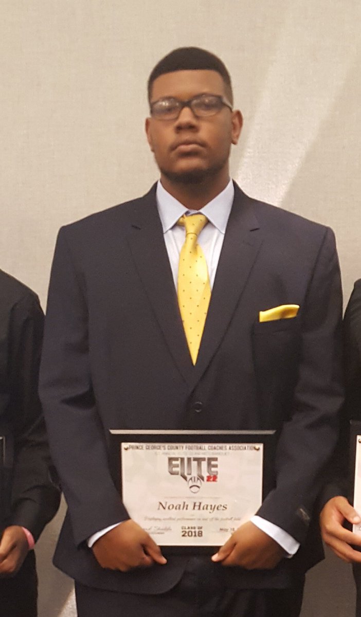 Congrats to Oxon Hill OT Noah Hayes @NoahHayes74 for receiving an offer from University of Buffalo #UBhornsup #WeSail