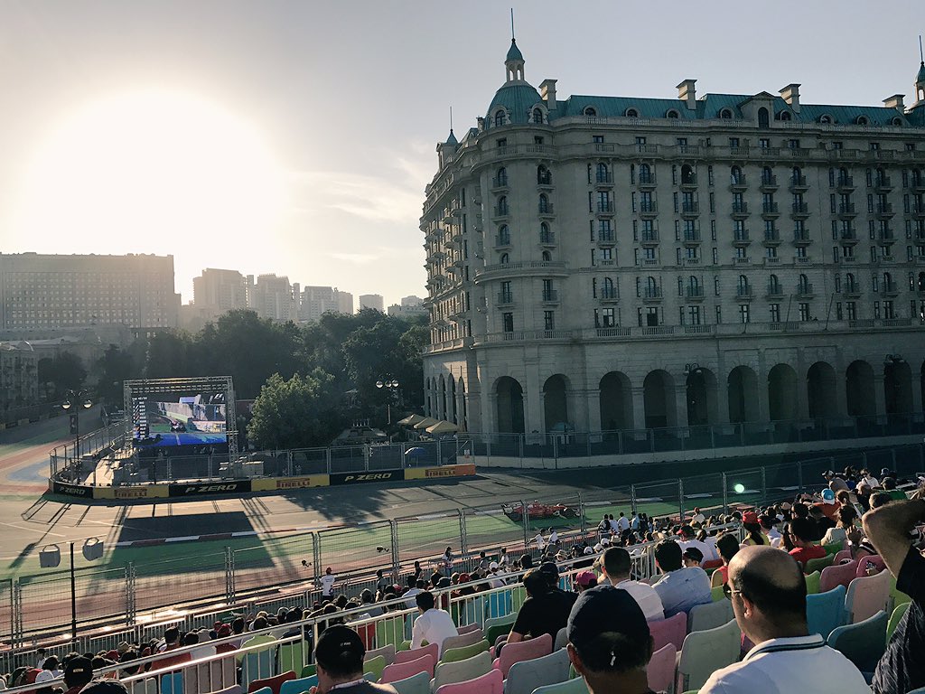 Dilara_bc's tweet photo. First ever #AzebaijanGP 🏁🏎🇦🇿Final # Lap43/51 # @BakuCityCircuit #salamBaku https://t.co/BDon9iCaGz