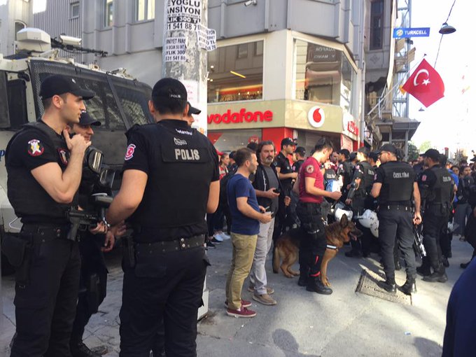 View image on Twitter