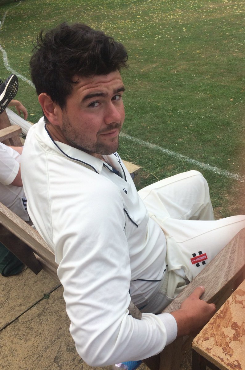 SheeringCC's tweet photo. Guest duck this week courtesy of @bobbyS1992. Thanks for chipping in, mate 🦆 #quack #GetsLoadsForHockerill https://t.co/Wn9NaG7WRZ