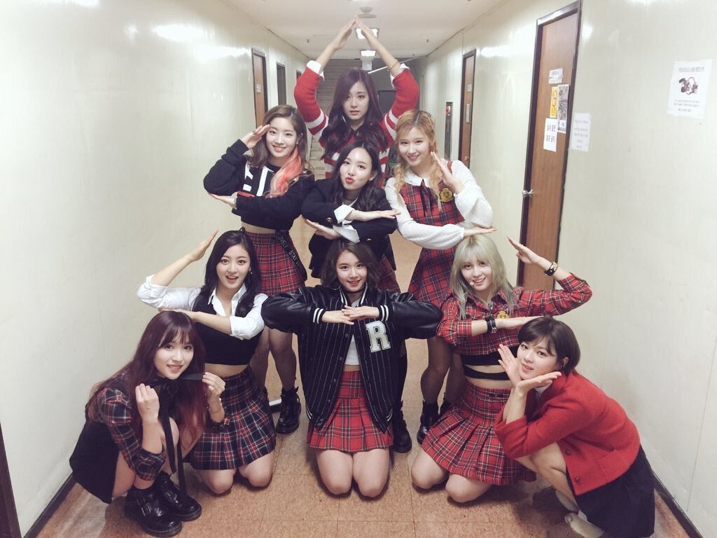 _once_t_h's tweet photo. 🍭96line
🍭ヨジャ🚺
🍭サナよりのオルペン
🍭SC2部
#Twitter上にいるTWICEペンさん全員と繋がるのが密かな夢だったりするのでとりあえずこれを見たTWICEペンさんはRTとフォローしていただけると全力でフォローしに行きます 
#TWICE
#onceと繋がりたい https://t.co/S6OHHawO4q