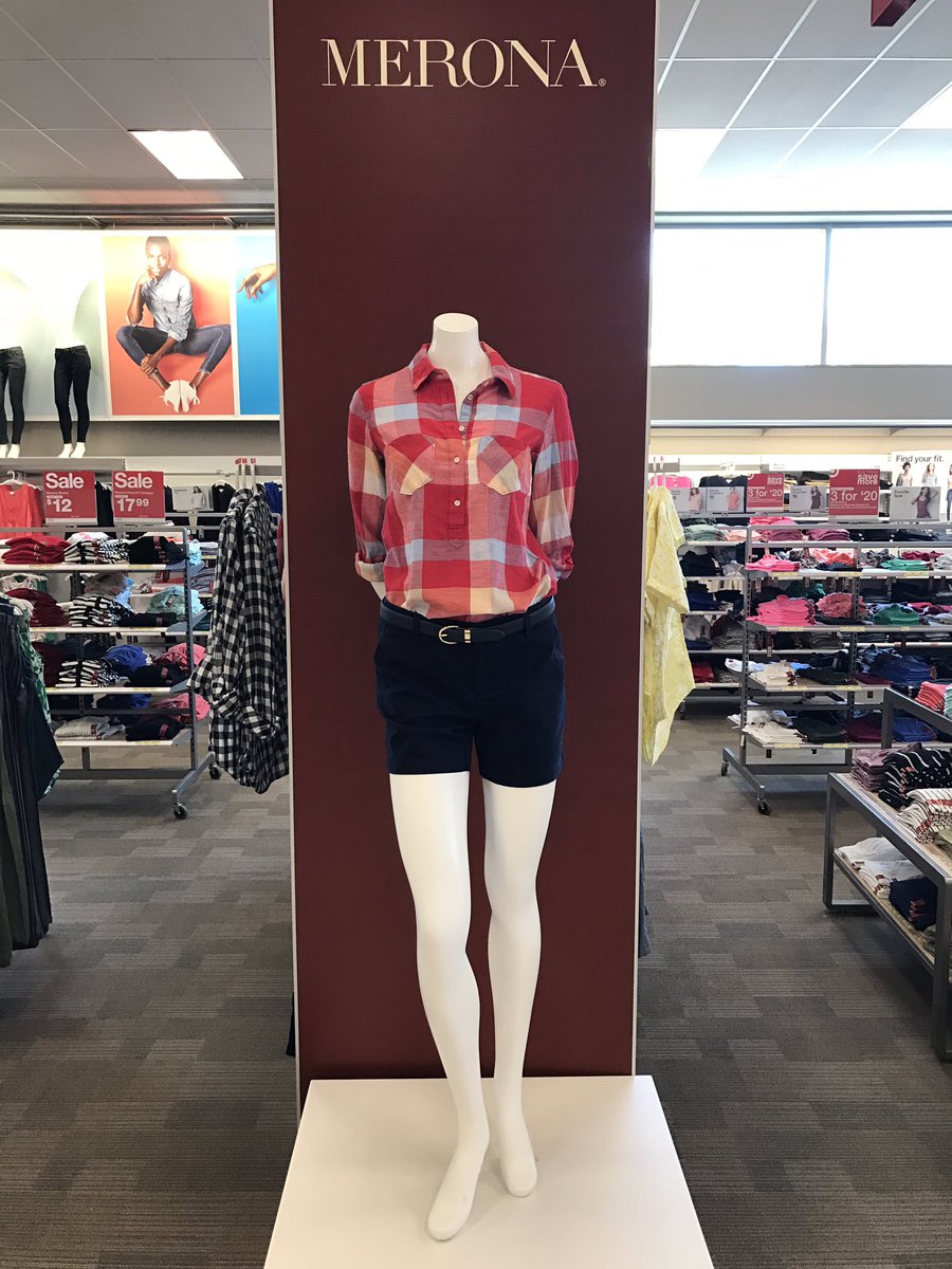 VMLMOMO's tweet photo. Celebrate 4th of July with all things @Target 🇺🇸🌞😎 https://t.co/7ISWOORqKt