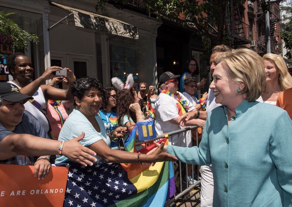 HillaryClinton's tweet image. Happy #Pride2017 to everyone in NYC &amp;amp; across the globe. Never forget that LGBT rights are human rights &amp;amp; human rights are LGBT rights.