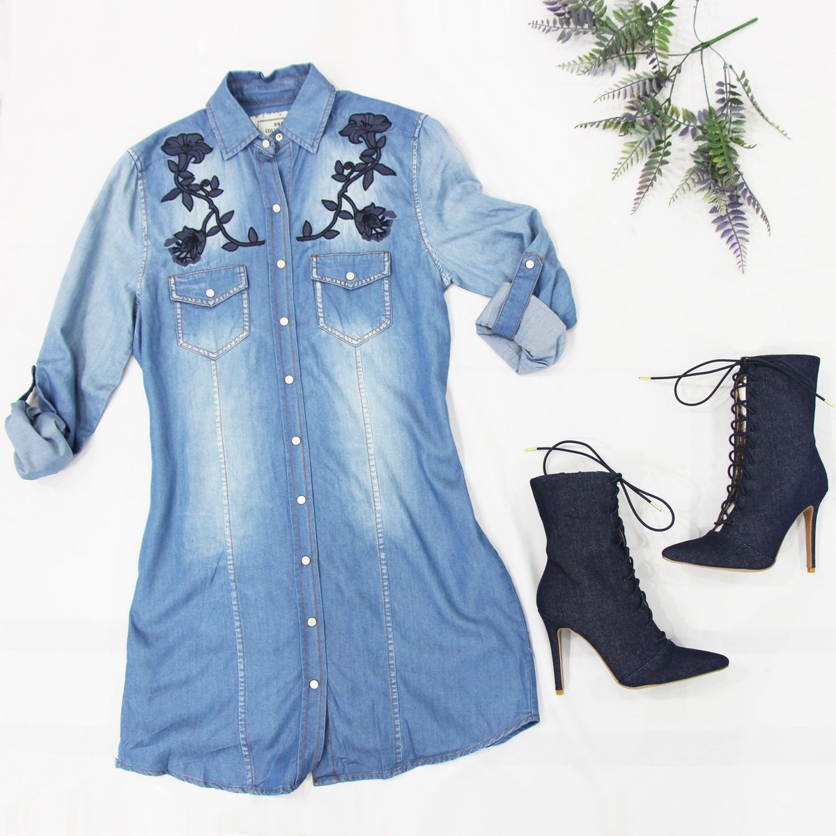 Total Look #musthave {Denim Dress + Boots} ✨✨