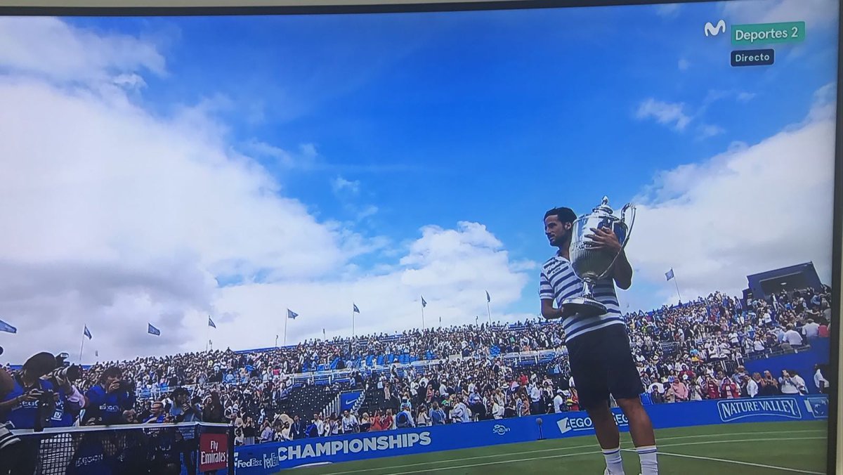 Enorme victoria de <a href="/feliciano_lopez/">Feliciano López</a> en #Queens. Mejorando temporada tras temporada, torneo tras torneo. ¡Ahora a por <a href="/Wimbledon/">Wimbledon</a>, Felopi!