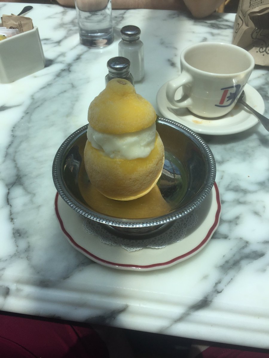 Thanks to Lauren <a href="/LeDiplomateDC/">Le Diplomate</a> for a splendid #brunch yesterday #dc