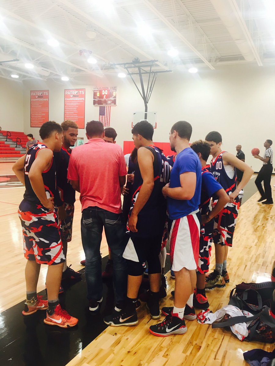 YBLFlorida's tweet photo. Thank u @BayAreaShowdown @R_Balkman32 @TYBASSOCIATION @GBLOnline @JakePerper @prephoopsfl @SNLAC_INC @CarrollwoodDay &amp; the teams &amp; players https://t.co/3vIXPBOKe1