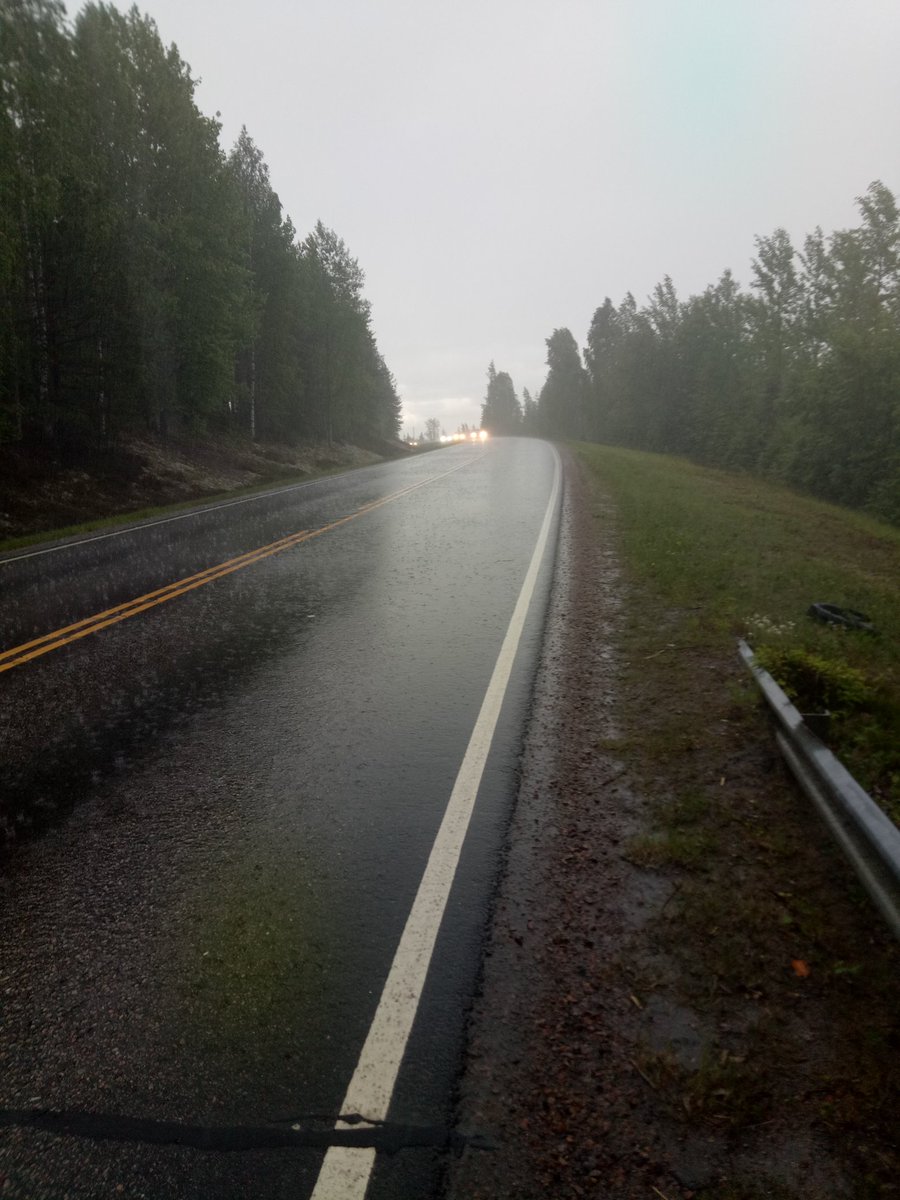 HartmanTeemu's tweet photo. Onneks rupes nyt vasta satamaan kun on enää 270km jäljellä :) https://t.co/HASSJINTvP
