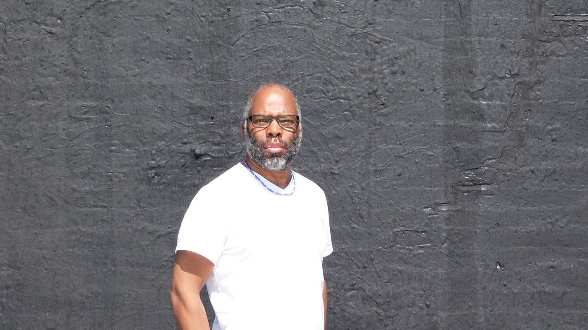 JohnReefer's tweet image. #NYC #Harlem #Ontheroof #selfportrait ISO 800 1/4000 F4.9 Fujifilm XQ1