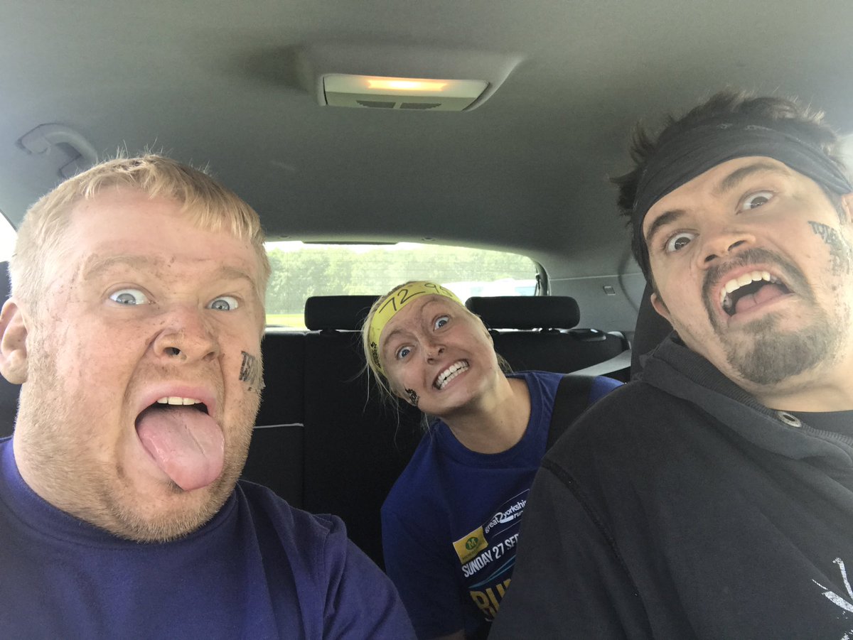josh89barker's tweet image. @TotalWarriorUK completed earlier with these 2, now time for a beer and a pizza #totalwarrior @ArlaProtein #ISMASHEDIT