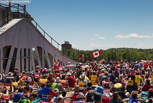 World-record 328 canoes & kayaks fill #Ptbo Lift Lock @TrentSevernNHS #Canada150. Photos: kawarthanow.com/2017/06/25/328… https://t.co/ArOVYhd25V