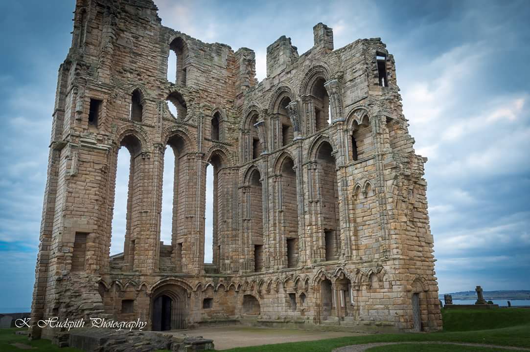 #Tynemouth Priory #tyneside This can be bought as mural wallpaper from <a href="/originalwallco/">Original Wallpaper</a>. <a href="/NorthEastTweets/">North East Tweets</a> @NorthEastArtCol <a href="/ManorWalks/">ManorWalks</a>