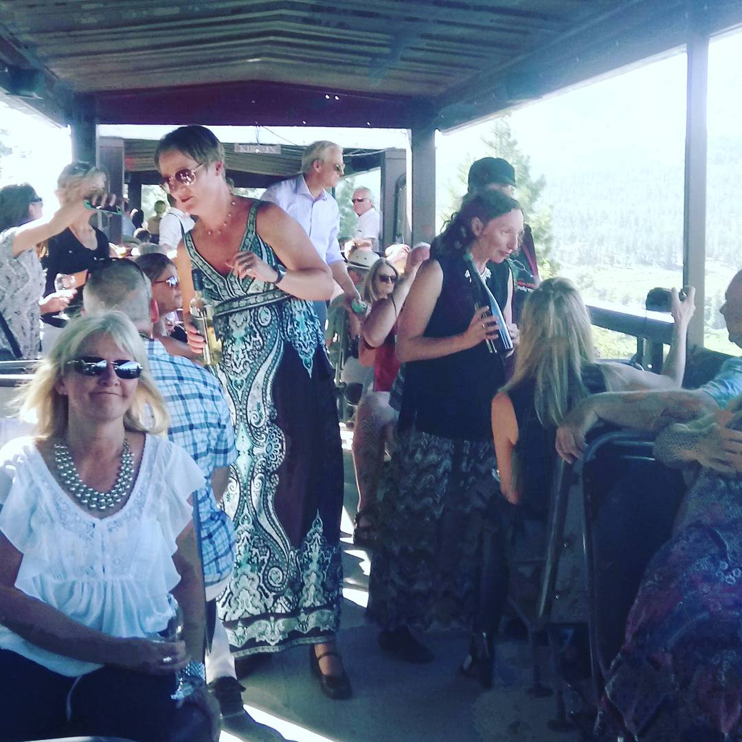 Fun at the The Grand Sommelier Express event hosted by #bottleneckdrive <a href="/KVSRailway/">KVSRailway</a> in #summerlandbc #bcwine #grannybogners #greatfoodwine