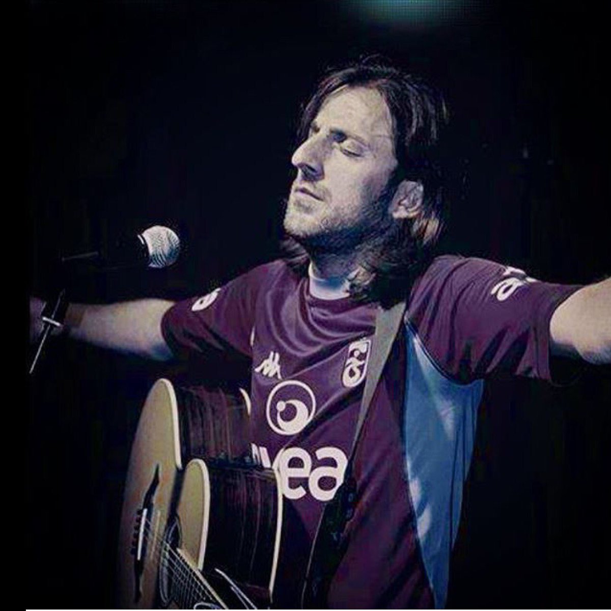 Bİrbirimizi anlamamız için aynı dili konuşmamıza gerek yok demişti. Ölüm yıldönümünde özlemle sevgiyle ve nükleere karşı durma bilinciyle