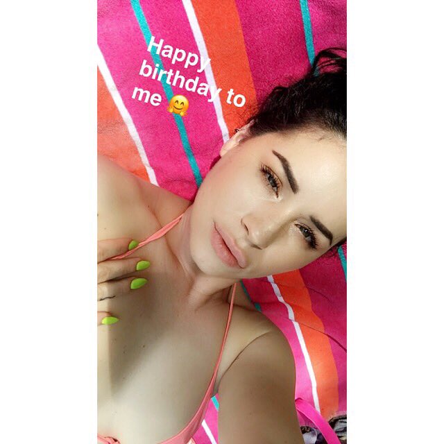 My birthday weekend was soooo chill and relaxing. I loved it! https://t.co/PWujKNBpqR