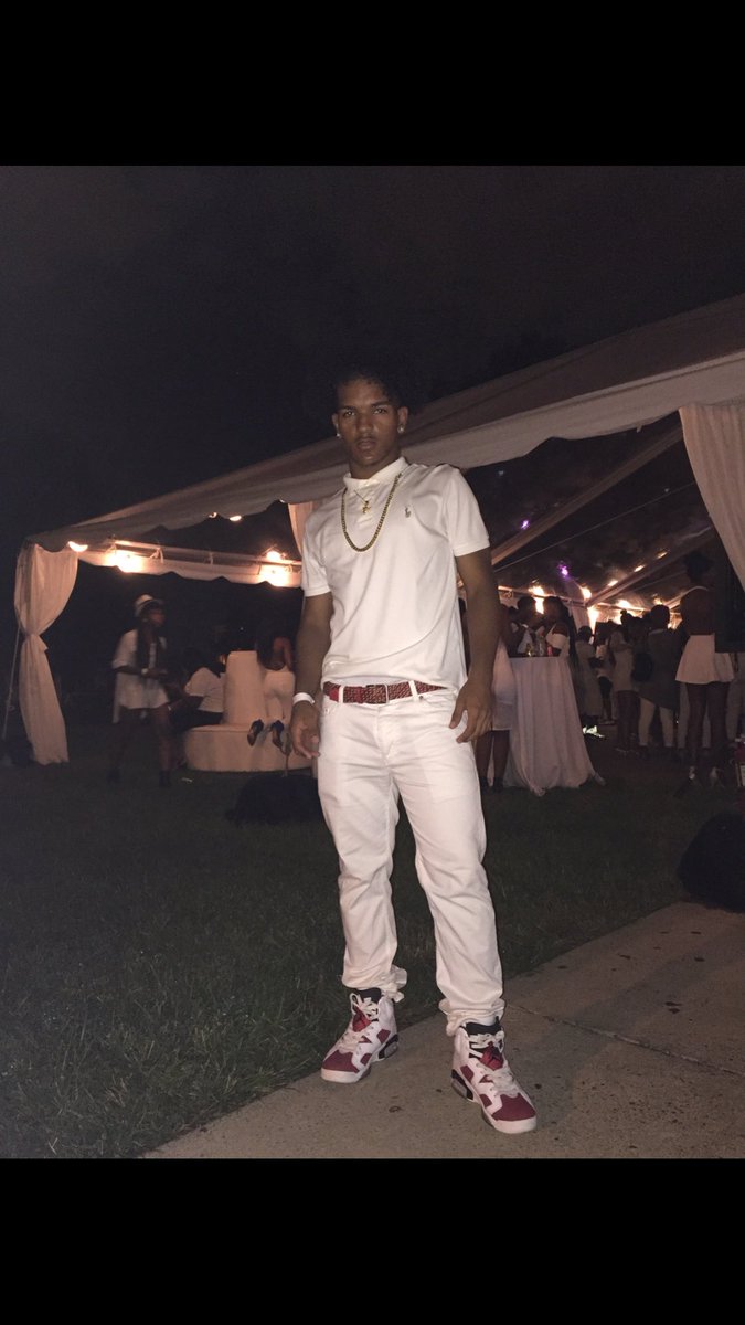 mynamesjeremiah's tweet photo. I'm late but still #FineMenofHoward π¨πΎββοΈ https://t.co/Q7rdfcDLtC