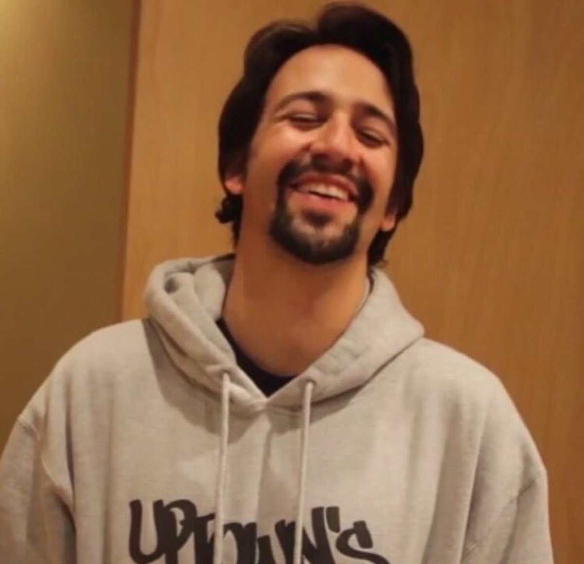 esmael147_'s tweet photo. —Lin-Manuel Miranda.

- TERNURA HUMANA. 
- SU VOZ JODER.
- es taaaaaaaan tierno ❤
- Ídolo
- ÁNGEL https://t.co/1HXJUoIZvi