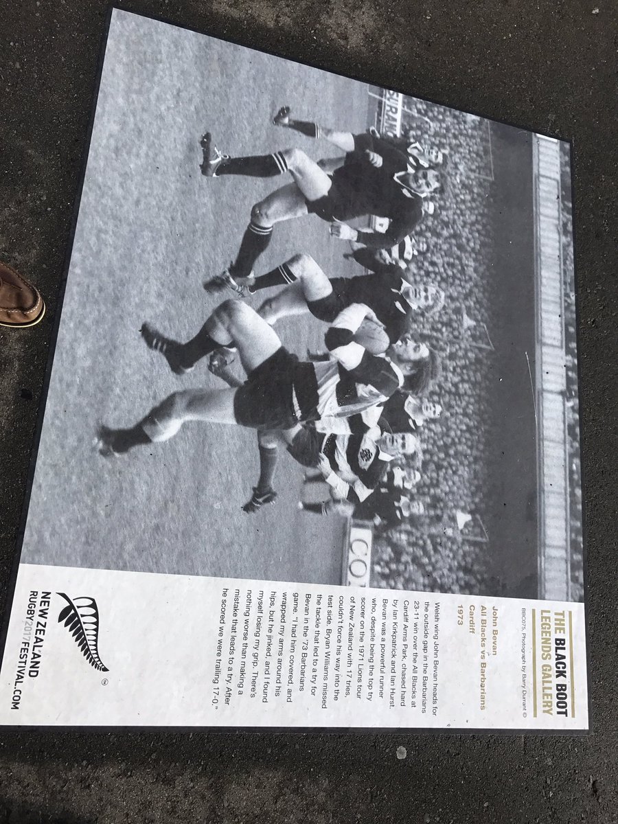 Mr.Bevan's plaque in Wellington harbour, New Zealand @MonSchoolSport