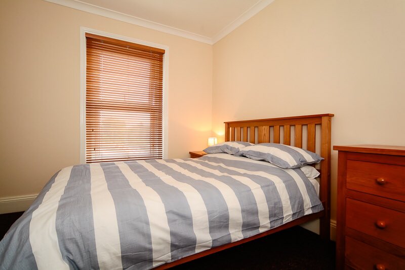 Barrakav's tweet photo. Rooms now available in our newly refurbished property in Lawrence Road, Southsea. Message us to arrange a viewing. https://t.co/grZk02RJOW