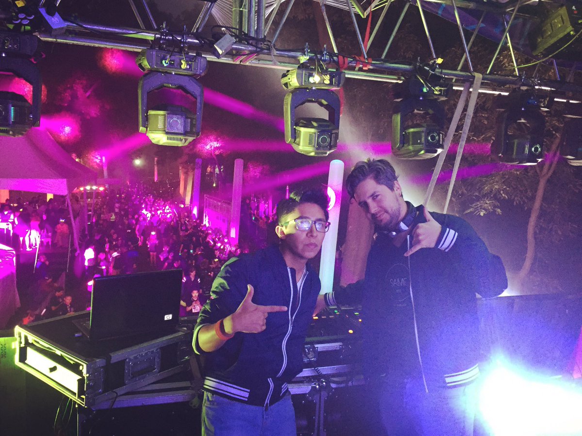 giovandj's tweet photo. - Squad Same - la pasamos genial poniendo el House en la #electricRun2017 @Aeropostale @MDMelectro gracias subimos los beats al cielo ✨ https://t.co/sxSEtQYOG8