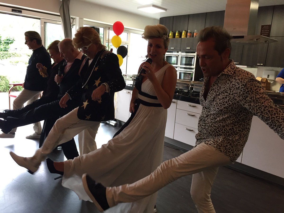 Groot feest <a href="/WZHonline/">WZHonline</a>  parade met oa Ronnie Tober, Euro Toppers en ikke.