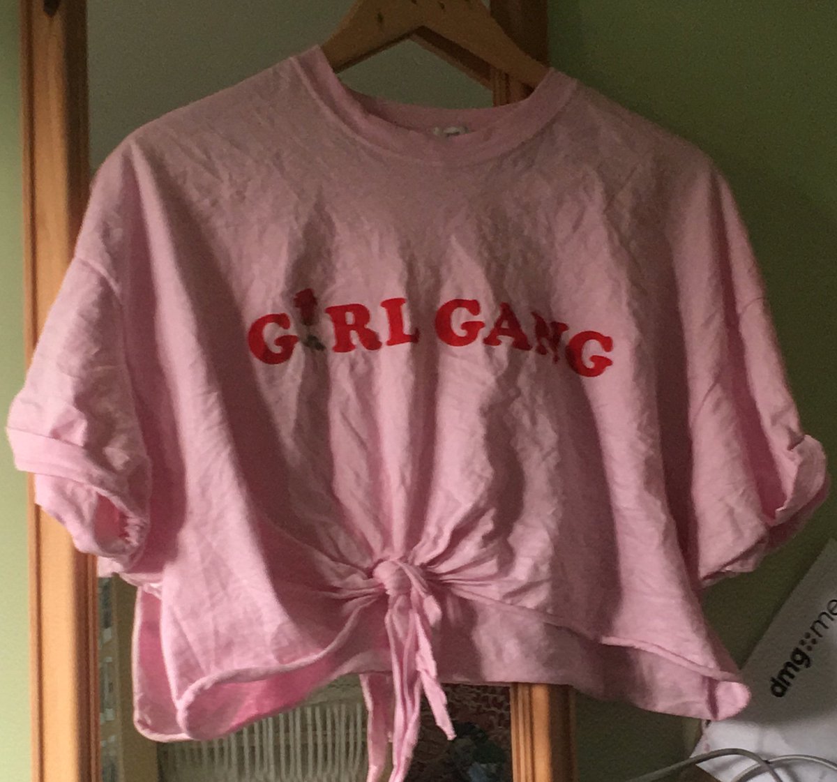 SarahMagliocco's tweet photo. Just added tonnes of stuff to my #depop because those end of the month feels. It's smagliocco 💄 #fblogger #sale #depopsale #clothes https://t.co/oAROl6A3pv