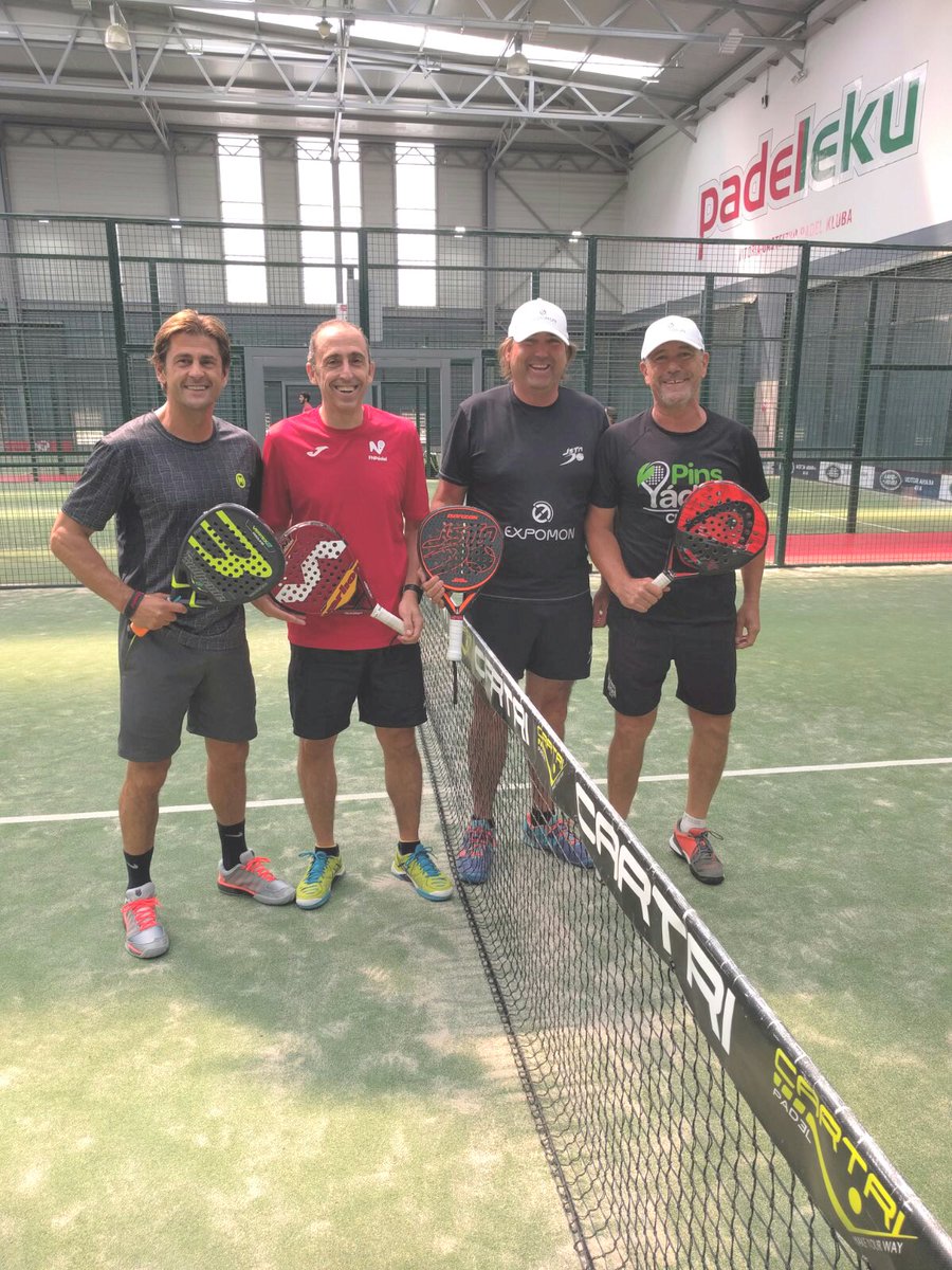 CTennisManresa's tweet image. Enhorabona al padelista i director Escola #Pàdel del CT #Manresa Jaume Carreras assolint avui el campionat d,Espanya +50 disputat a Vitòria!