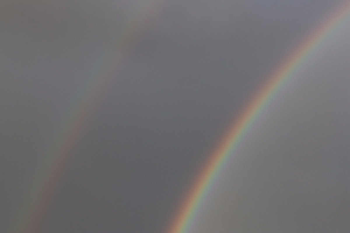 PlecakiemM's tweet photo. Szalona pogoda dzisiaj ☀☔
🎒🗺️
 #Uppsala #Szwecja #tęcza #DoubleRainbow https://t.co/SDlJZbONvx