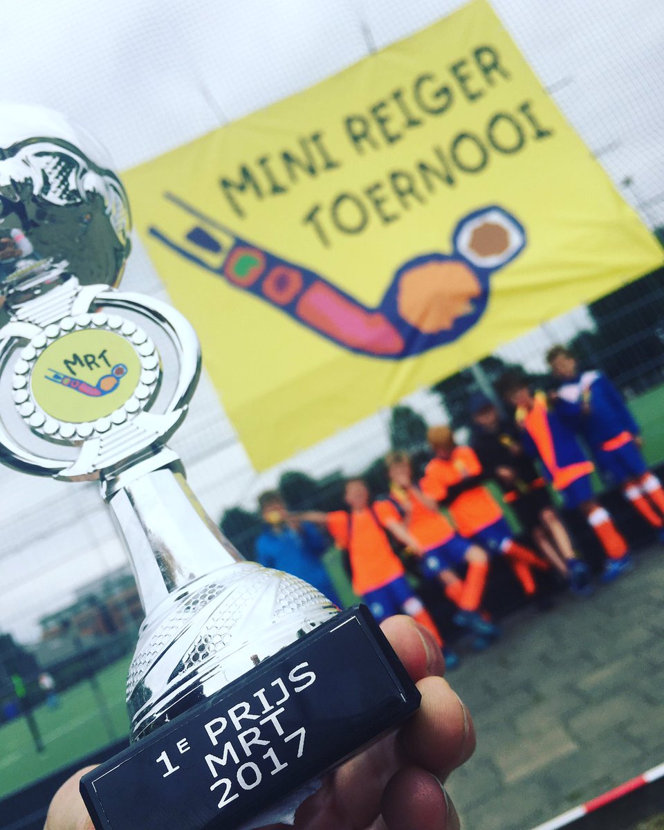 a_wulffraat's tweet photo. Wat een waanzinnig gaaf Mini Reiger Toernooi hebben de boys van J6E2 van @HCRijnvliet gespeeld dit weekend @MiniReiger !! Op naar nr 31! https://t.co/fbWpEbaQ9g