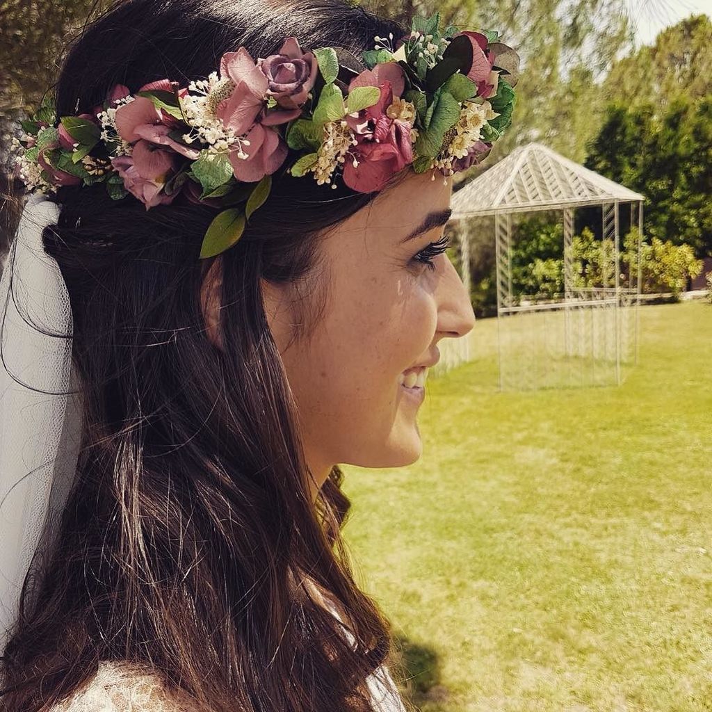 cris_camOn's tweet photo. ¡Qué ilusión recibir fotos de novias tan guapas y encantadoras un domingo de post #boda! #Gracias por compartirla … https://t.co/reJ3N8gJK1 https://t.co/Y5TBdw2Bi6