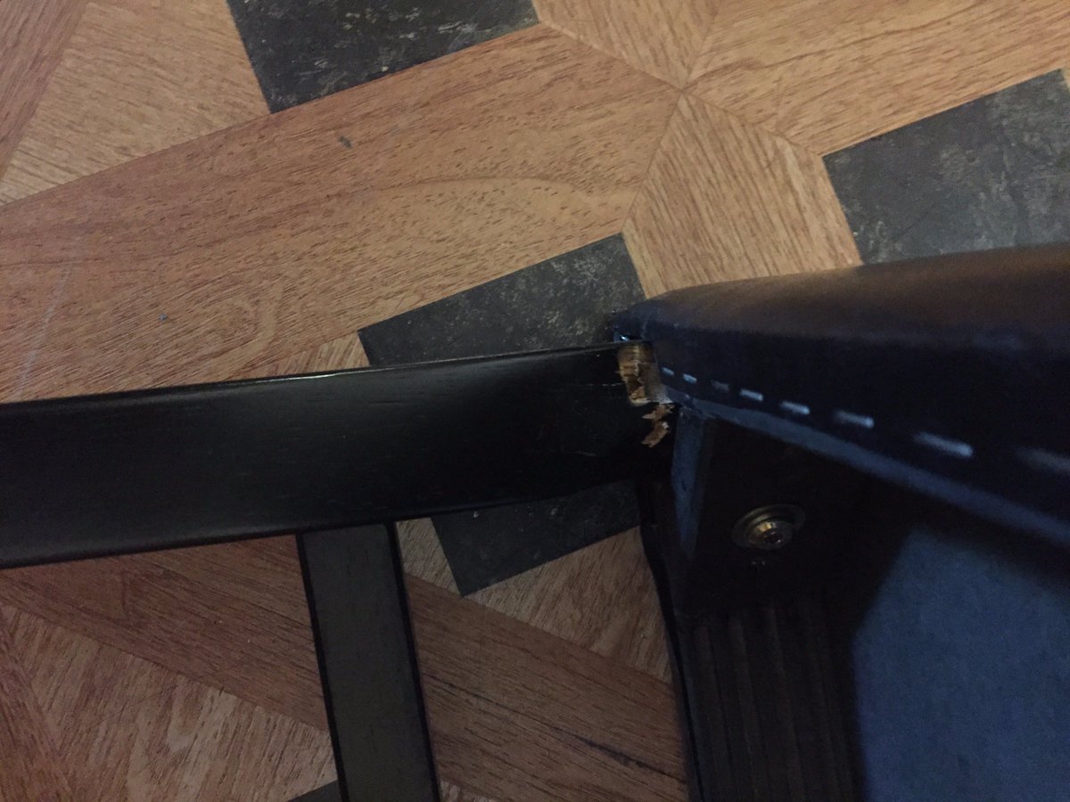 anncie2001's tweet photo. Value City Furniture does not respect its customers! They will not help! I have two chairs left!
#betterbusinessbureau #vcf #myvcf https://t.co/suzTlrMgwM