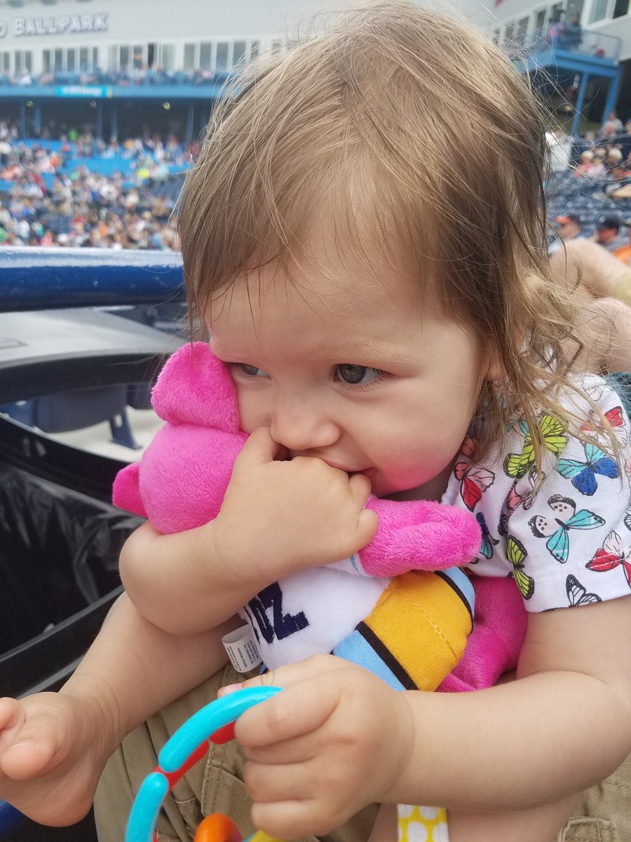 FuzzyToday's tweet photo. @wmwhitecaps She loves Franky! https://t.co/TxRD2V5T2X