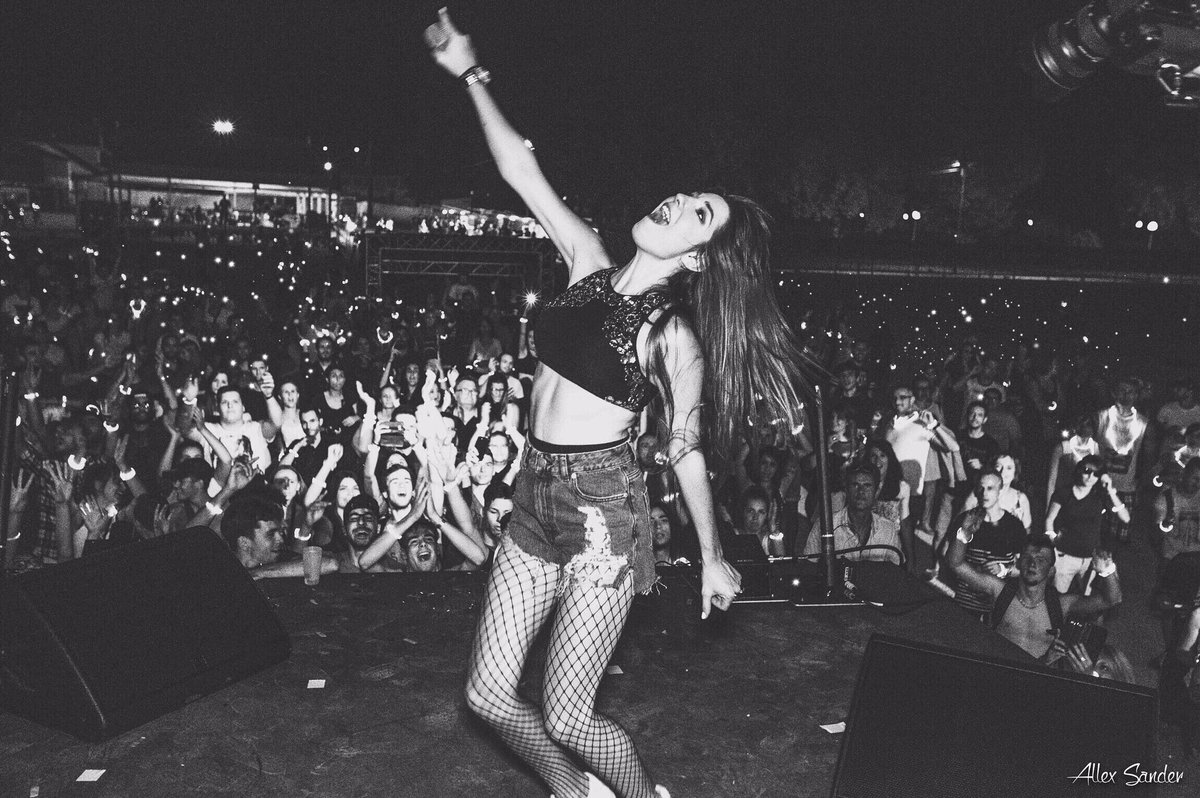 #UNITEDMUSICFESTIVAL soOo Hot ! Thanks ❤️💋 #Amazing Time with You