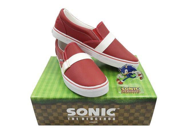 SnakeX's tweet photo. Neeeeeeeeed !!! #Sonic #SonicShoes #ToRunFaster #ImAnHedgehog #Sega https://t.co/qy94XrugkQ