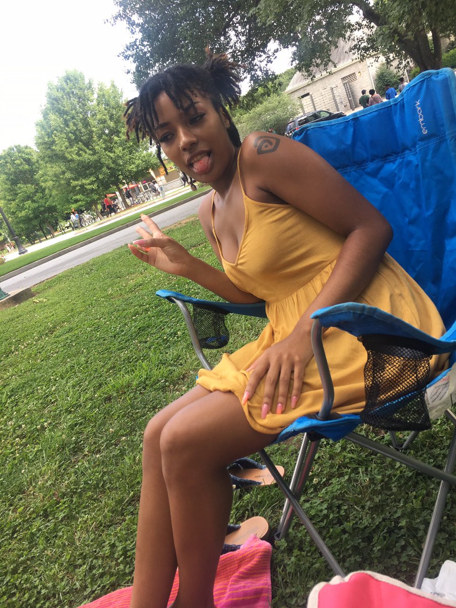 tah_jay__'s tweet photo. Saw this and had to join  #FineWomenofSpelman https://t.co/woyMGZT1cr