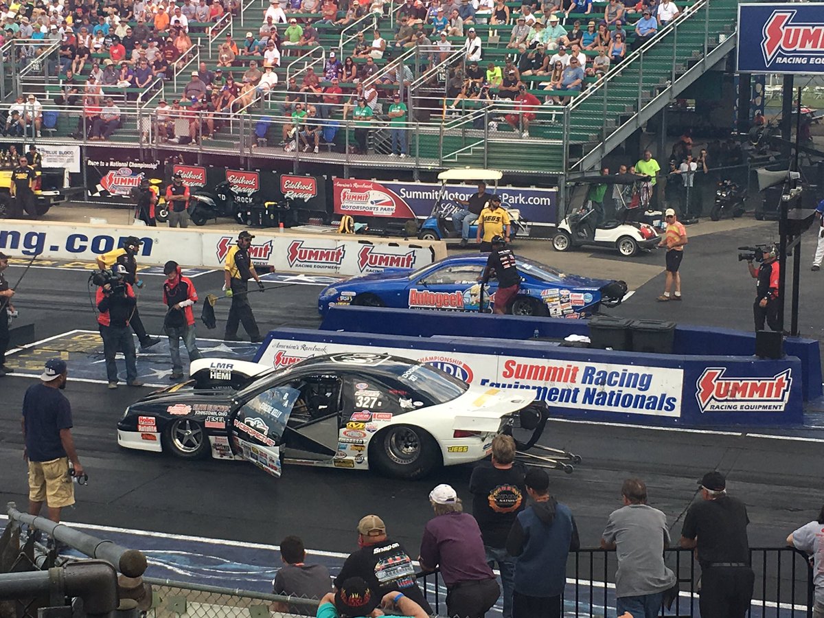 NHRACompElim's tweet photo. Here we go! Finals in #CompEliminator. #SummitNats #NHRA https://t.co/REVxciTBT2