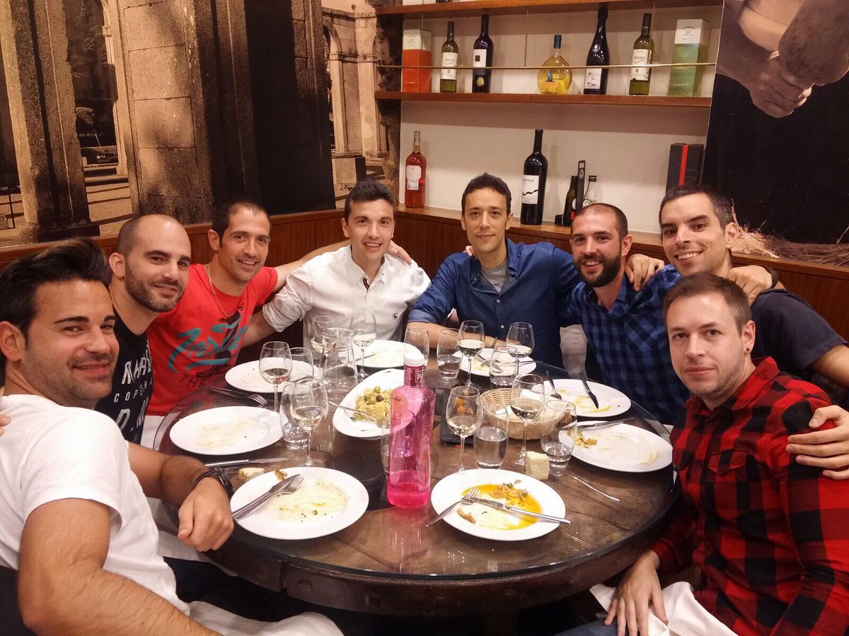 CB_BARMALA's tweet photo. Buena despedida de temporada!! https://t.co/vosVsRHApP