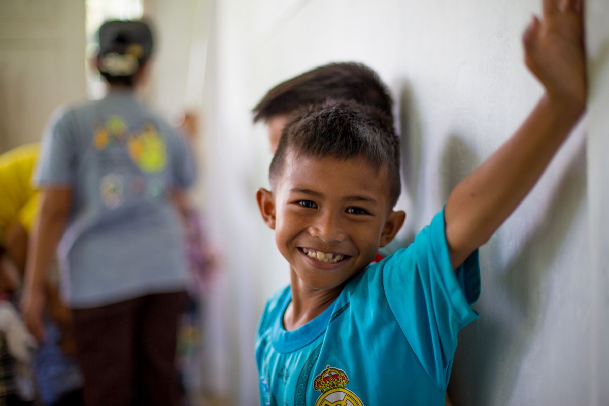 Tks to donations from 4,923 <a href="/WorldNomads/">World Nomads</a> customers, <a href="/SURFAID/">SURFAID</a> will work to support healthy communities in #Indonesia: ow.ly/6XAN30cLmXm