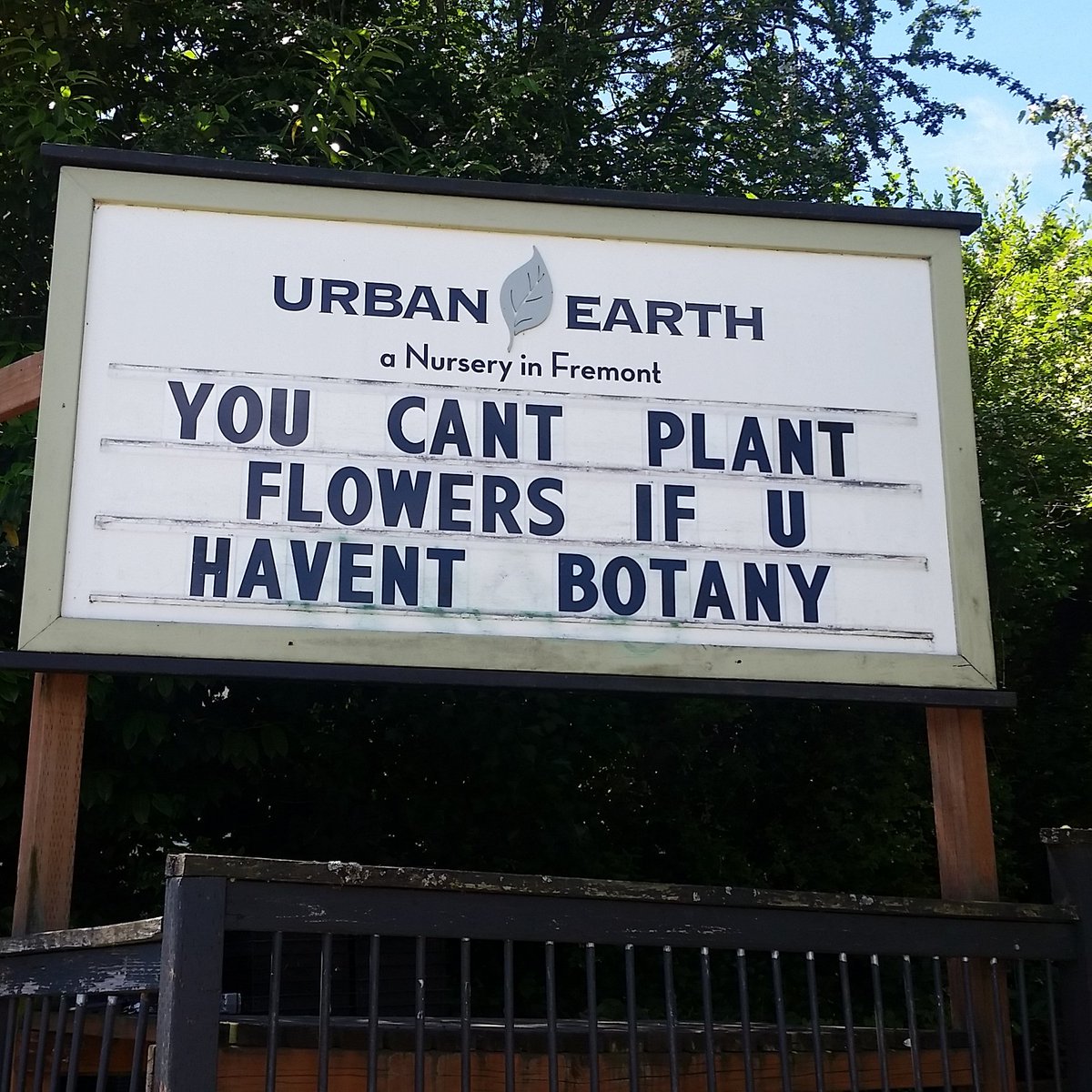 Ain't it the #truth though?! 😅😉🌼🌱
--
--
#urbanearthnursery #newsign #punny #plantpuns #seattle #fremont #goodforalaugh #buylocal