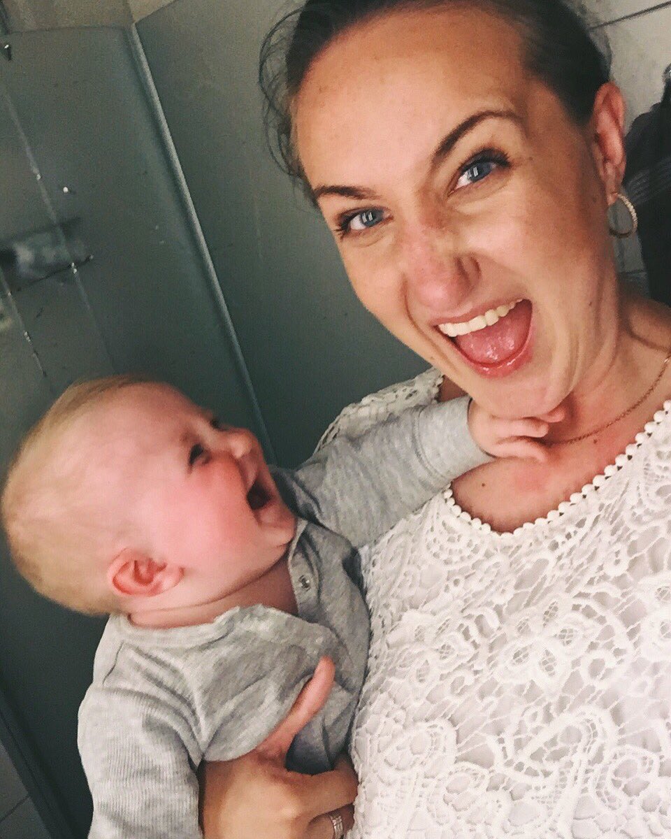 corneliaeva's tweet photo. Du är fan allt här i världen, min käraste https://t.co/afBuGUYhUQ