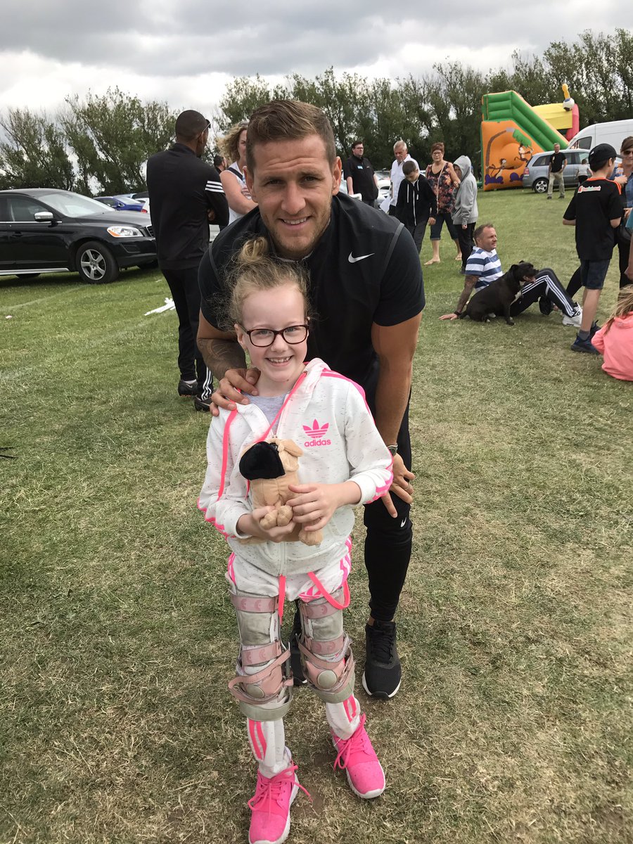 katiexred's tweet photo. @billysharp10  thanks for making lillias day ❤️xx https://t.co/hjVeDUCM8T