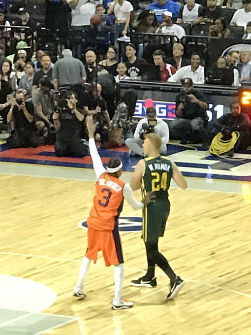 View image on Twitter