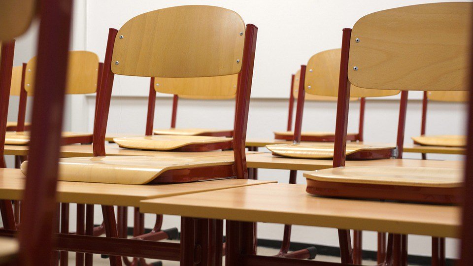 Iets gaat er helemaal fout

De angel zit hem mijns inziens vooral in het feit dat er van… deleukstekinderen.nl/leerkrachten-g…