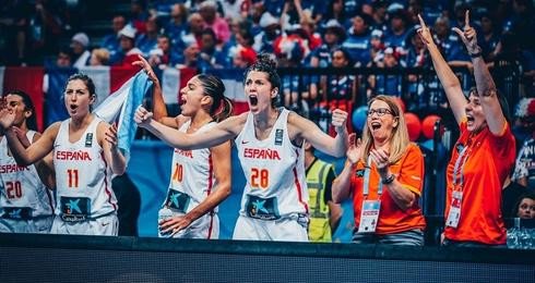 España se lleva otro Oro europeo tras arrasar a Francia (71-55) #EuroBasketWomen2017 

solobasket.com/internacional/…