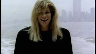 Happy birthday Carly Simon! 