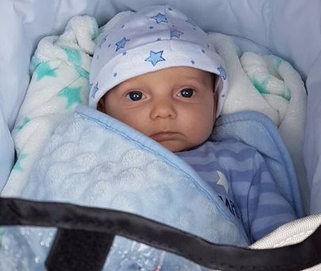 SaveCharlieG's tweet image. Charlie is not being given a chance to LIVE! we must fill twitter with blue hearts! #savecharliegard#givehimthatchance#charliesarmy💙💙💙