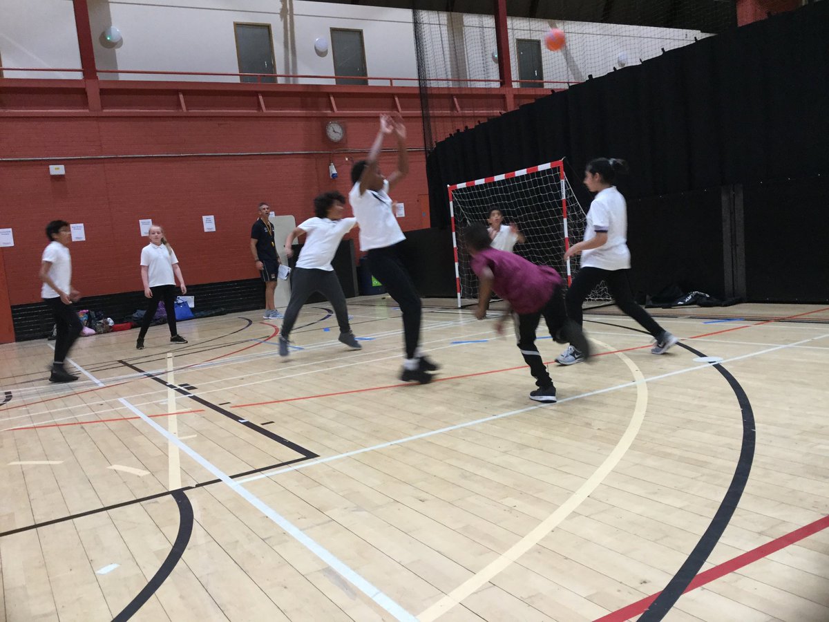 hartleybrookPE's tweet photo. Photos from a brilliant day at the @ArchesSSP partnership games last week #team #HBsport https://t.co/H0QZ12glqk