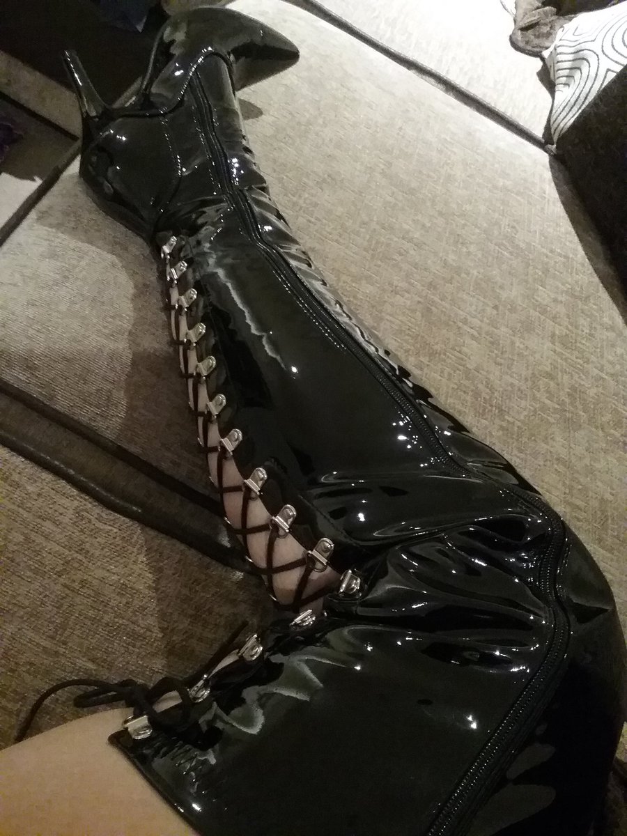 Mistress_Tash's tweet photo. https://t.co/ipnt8juvL0