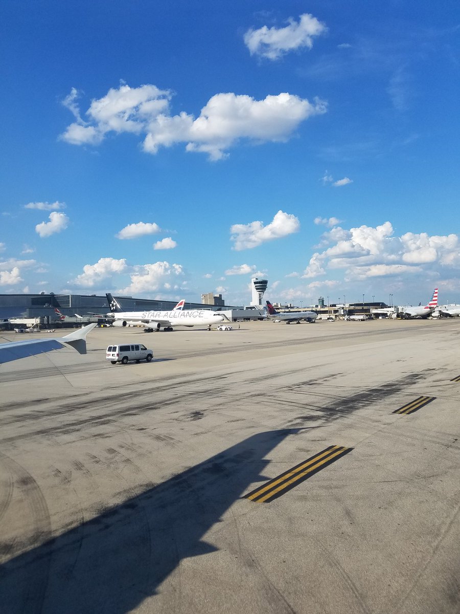 NiagaraNetw's tweet image. Headed to #CLUS Cisco Live! #networknerd @dceravolo