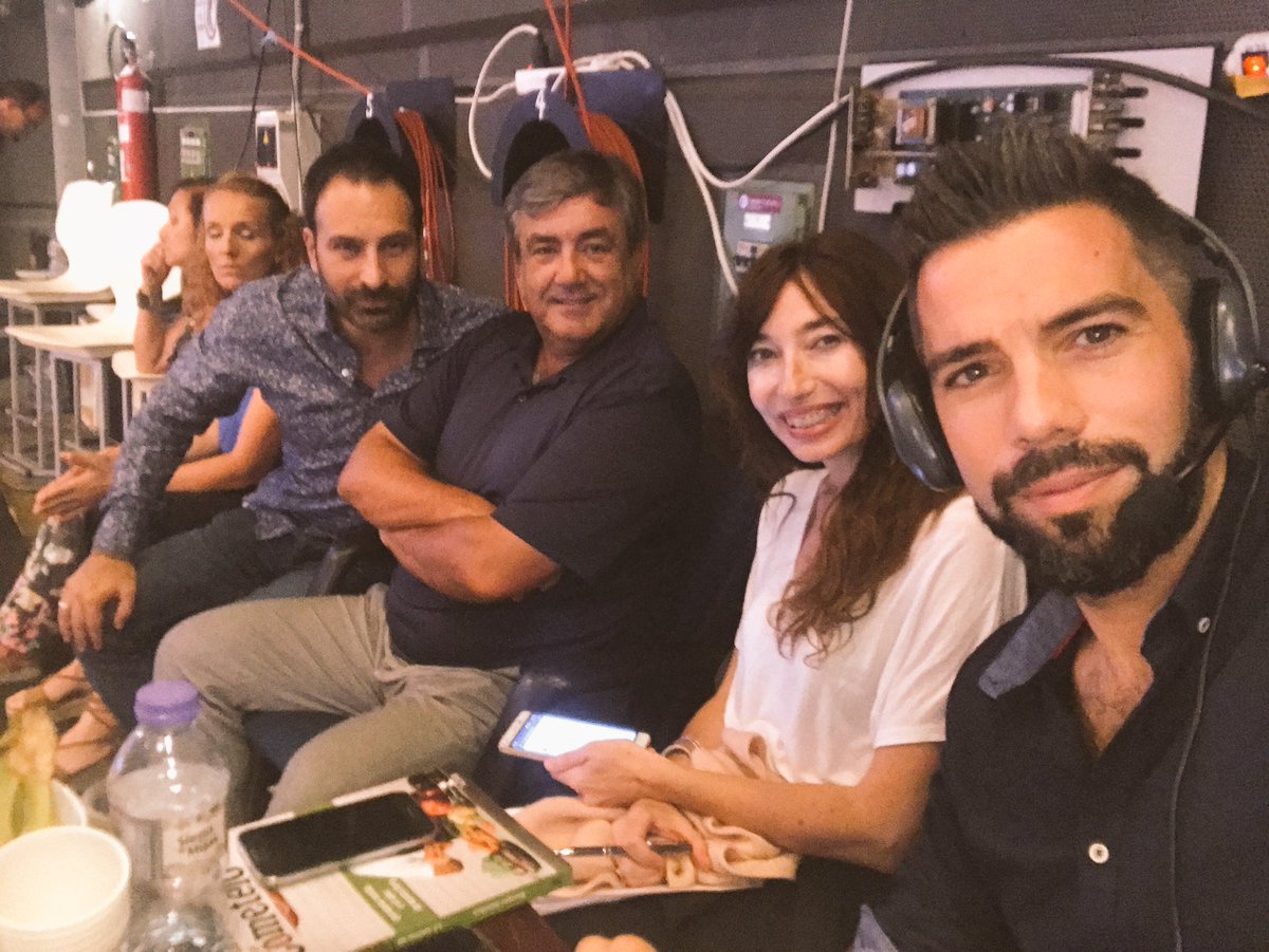 manrodmun's tweet photo. Héroes invisibles... no se les ve pero son fundamentales para hacer 3 horas de televisión cada domingo. FELICIDADES EQUIPO  #labasculafinal https://t.co/f6826VCNlS